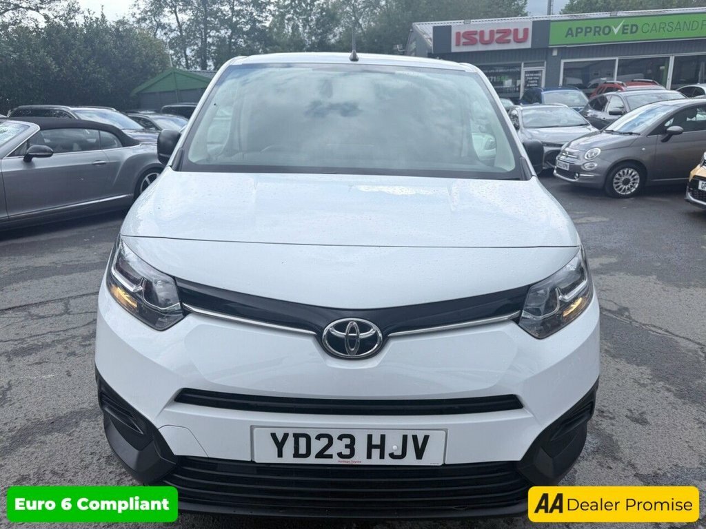 Toyota Proace City 1.5L Active White #2