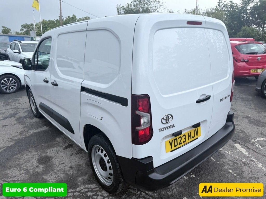 Toyota Proace City 1.5L Active White #5