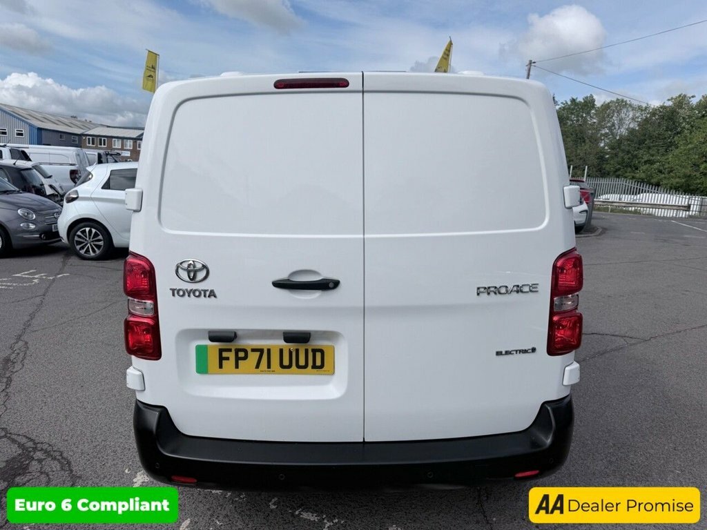 Toyota PROACE Mpv FP71UUD White #6