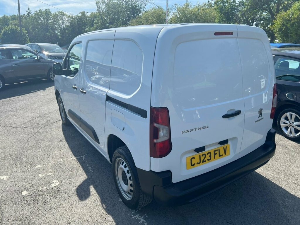 Peugeot Partner 1.5L Professional Premium CJ23FLV White #4