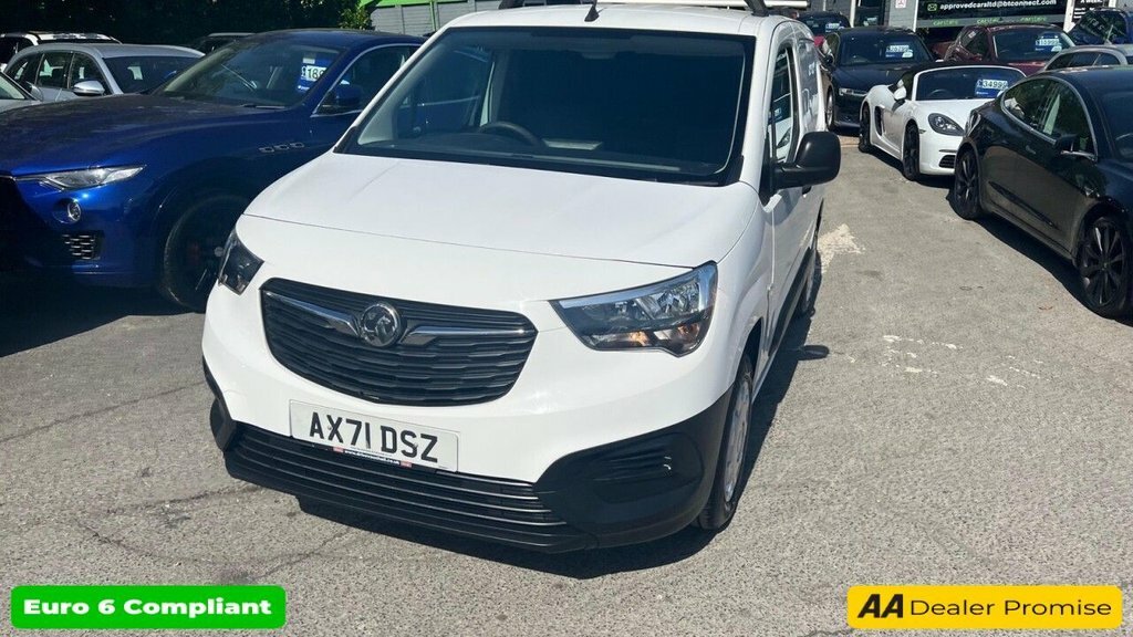 Vauxhall Combo 1.5L Dynamic White #5