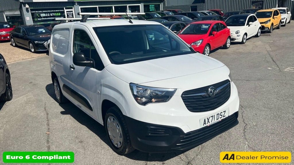 Vauxhall Combo 1.5L Dynamic White #2