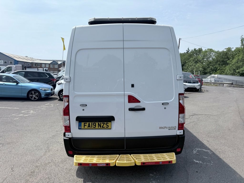 Vauxhall Movano 2.3L Null FA19NZS White #5