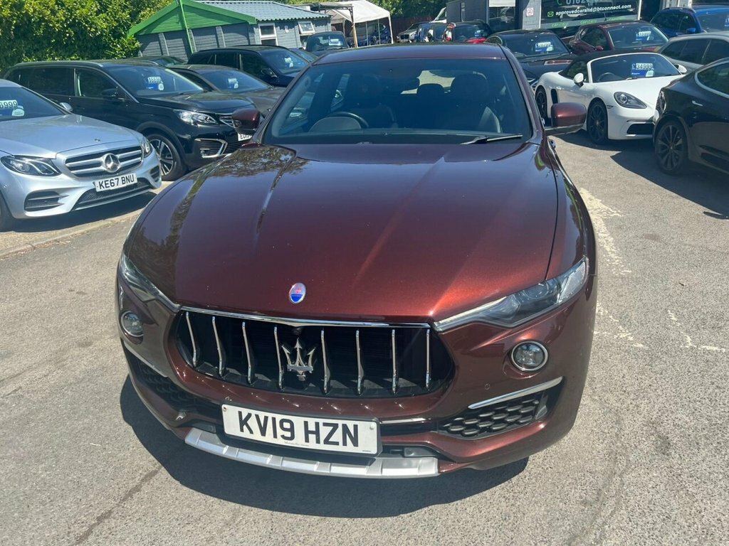 Maserati Levante 3L Granlusso KV19HZN Red #6