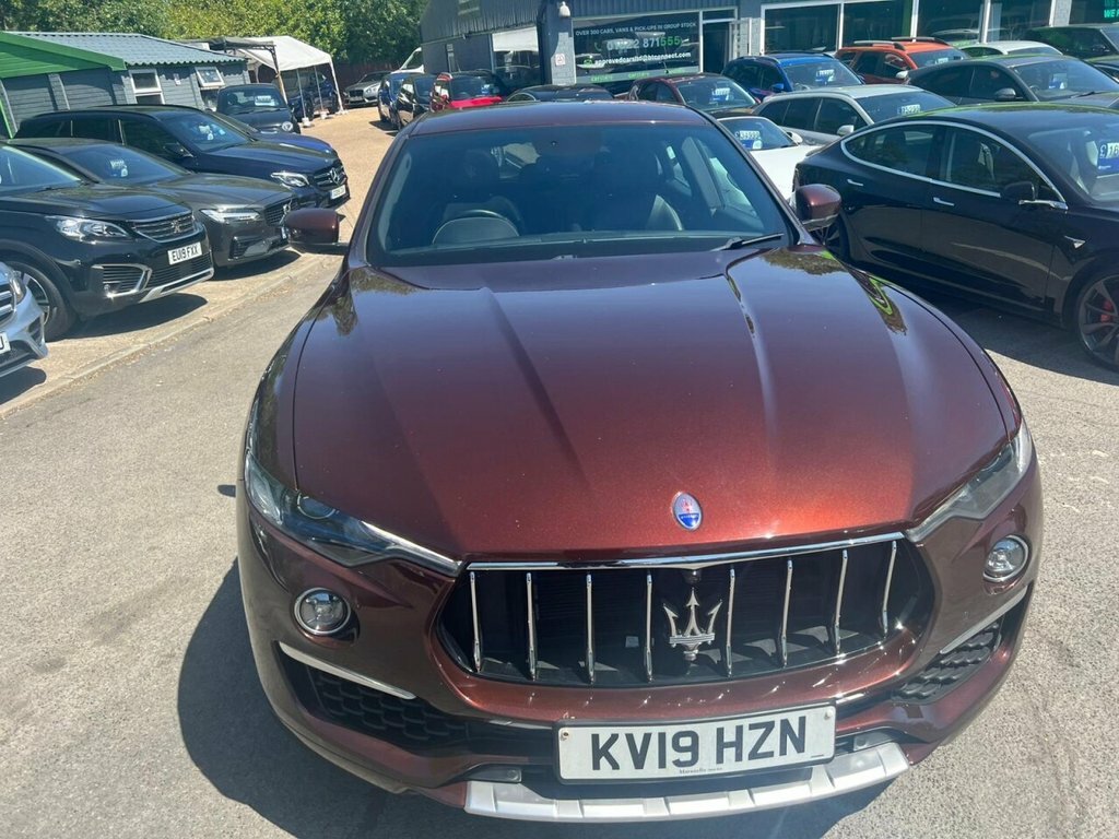Maserati Levante 3L Granlusso KV19HZN Red #3