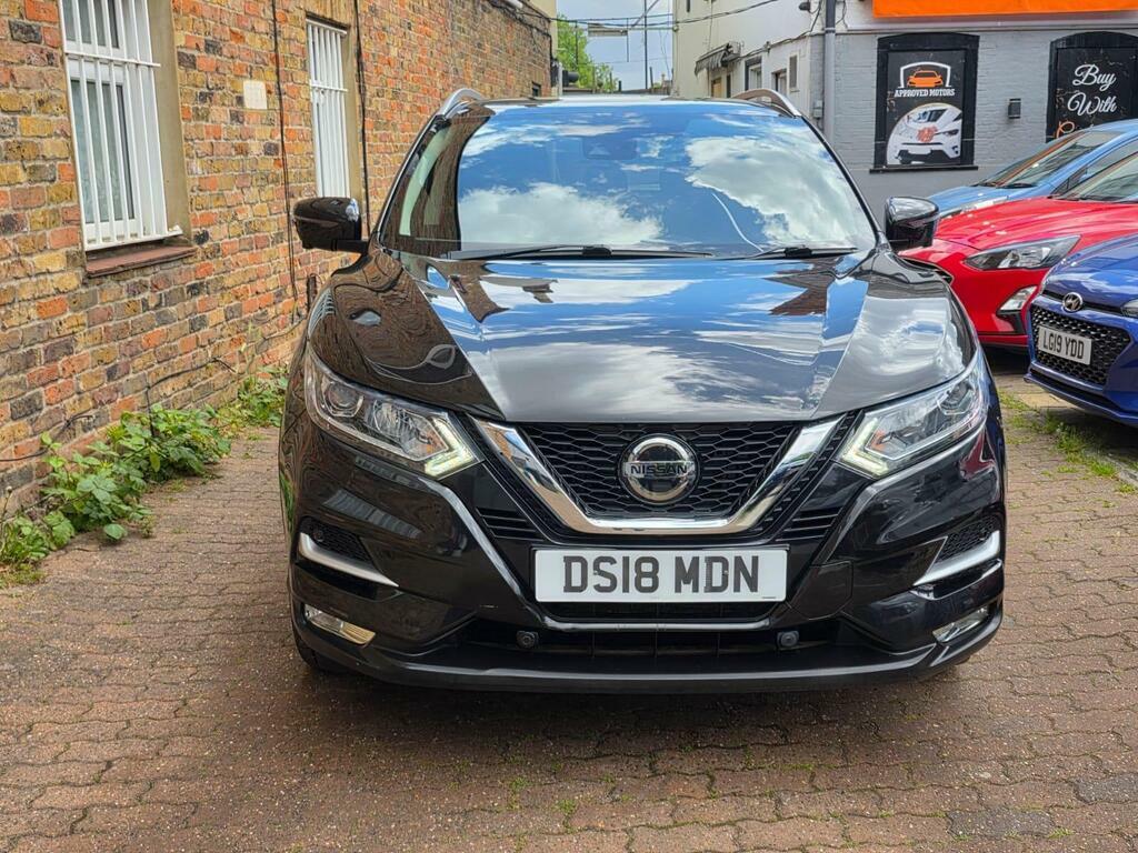 Nissan Qashqai 1.2 Dig-t N-connecta Euro 6 S S DS18MDN Black #2