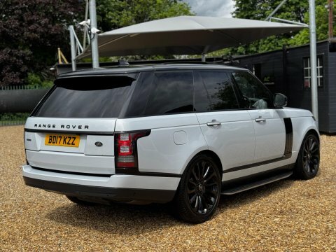 Land Rover Range Rover 4.4 Sd V8 BD17KZZ White #2