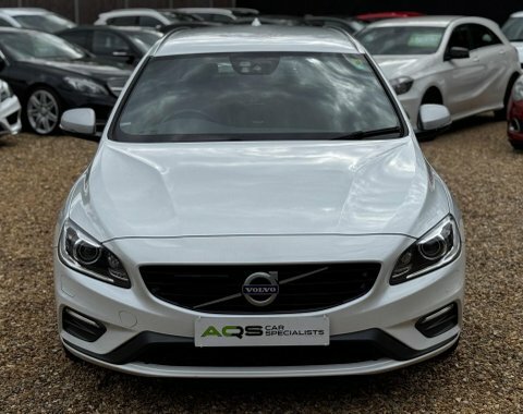 Volvo V60 2.0 T4 R-design RO67KFL White #3