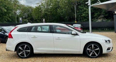 Volvo V60 2.0 T4 R-design RO67KFL White #6