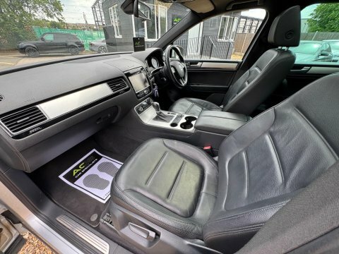 Volkswagen Touareg Se Dpf Black #23