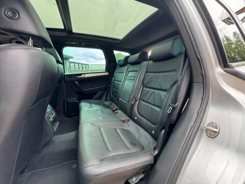 Volkswagen Touareg Se Dpf Black #25