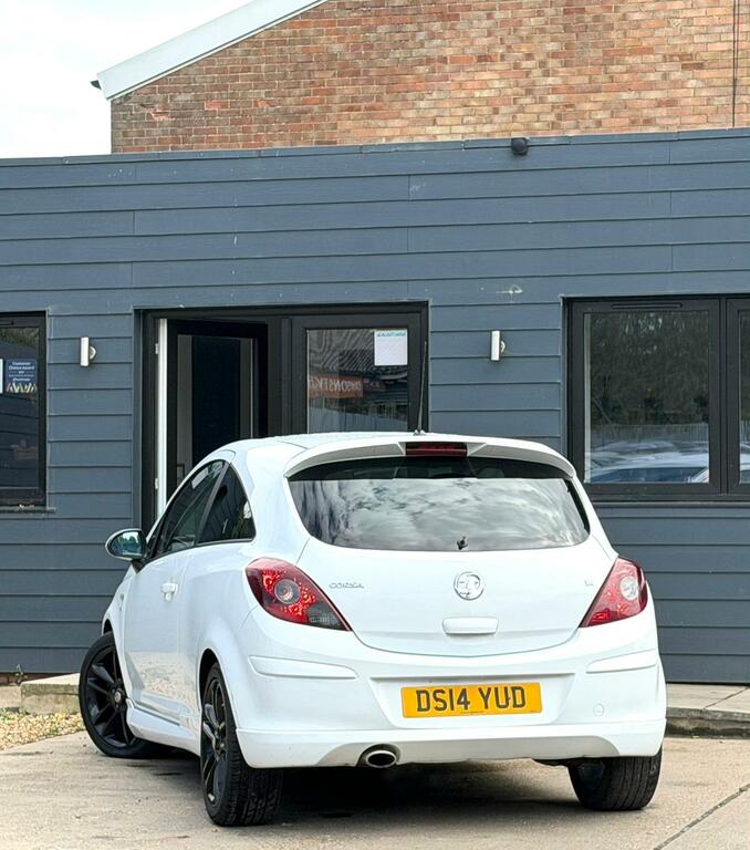 Vauxhall Corsa 1.4 16V Sri Euro 5 DS14YUD White #3