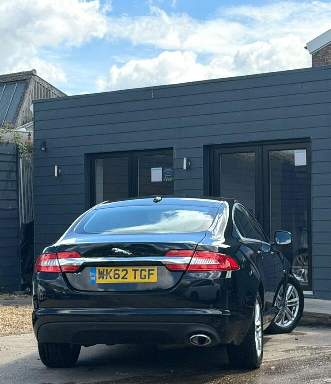 Jaguar XF 2.2D Luxury Euro 5 Ss WK62TGF Black #3