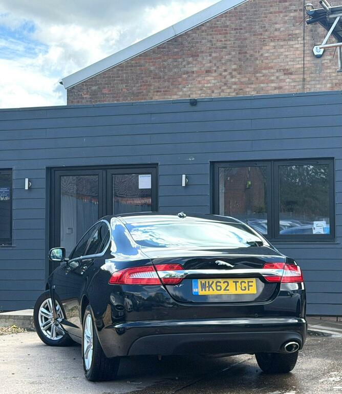 Jaguar XF 2.2D Luxury Euro 5 Ss WK62TGF Black #5