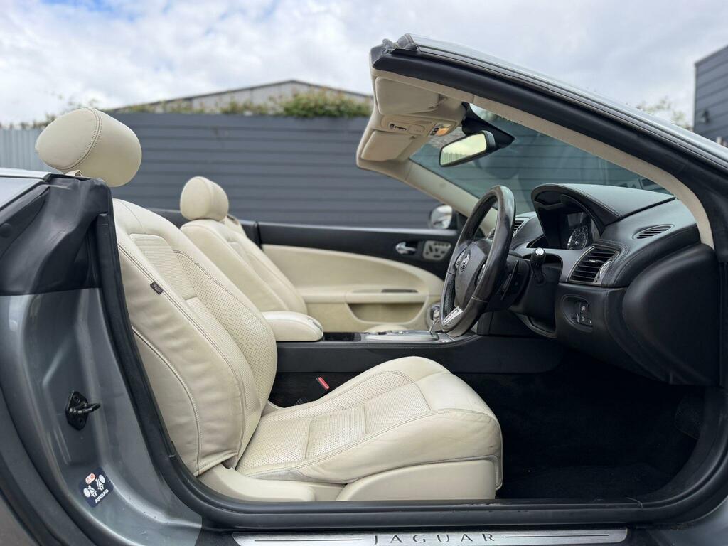 Jaguar XK Convertible Black #9