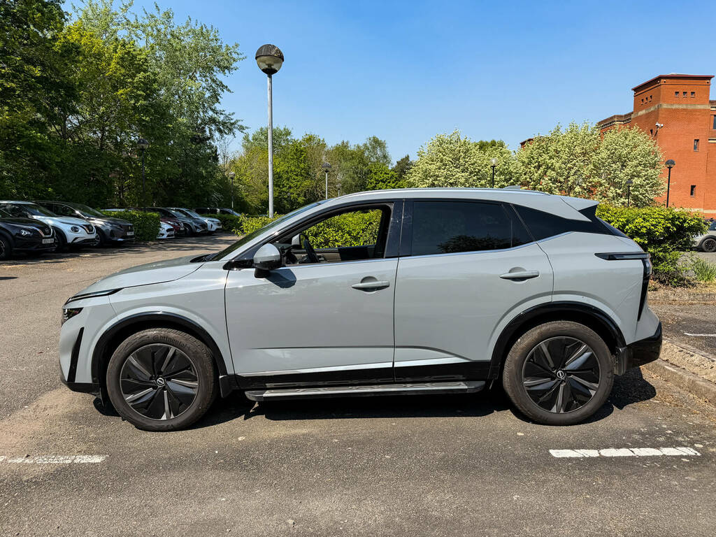 Nissan Qashqai 1.3 Dig-t Mh Tekna Bose BW25CCN Grey #4