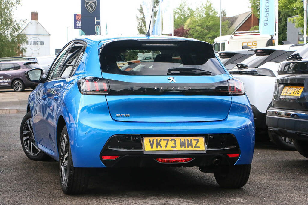 Peugeot 208 1.2 Puretech 100 Allure Premium Eat8 VK73WMZ Blue #2
