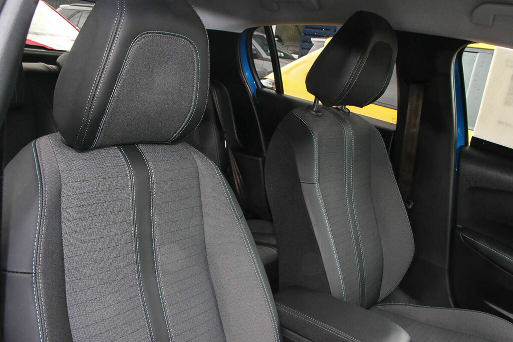 Peugeot 208 1.2 Puretech 100 Allure Premium Eat8 VK73WMZ Blue #5