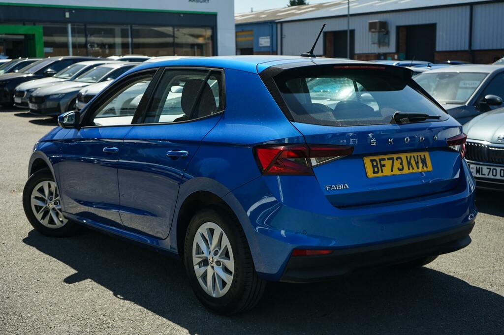 Skoda Fabia 1.0 Tsi 110 Se Comfort Dsg BF73KVW Blue #3