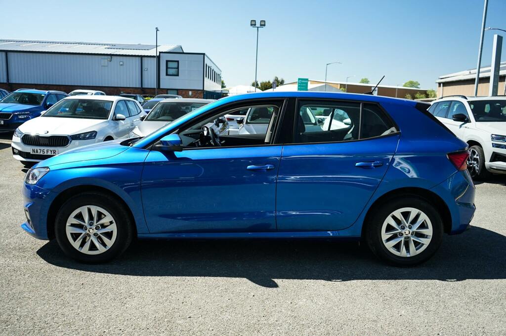 Skoda Fabia 1.0 Tsi 110 Se Comfort Dsg BF73KVW Blue #4