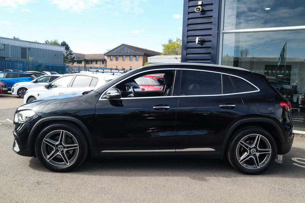 Mercedes-Benz GLA Class Gla200d Amg Line Premium Suv My20.5 2020 Black #6