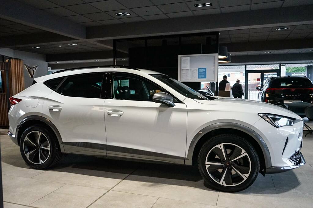 Cupra Formentor 1.4 Ehybrid 204 V1 Dsg KJ24DTK White #4