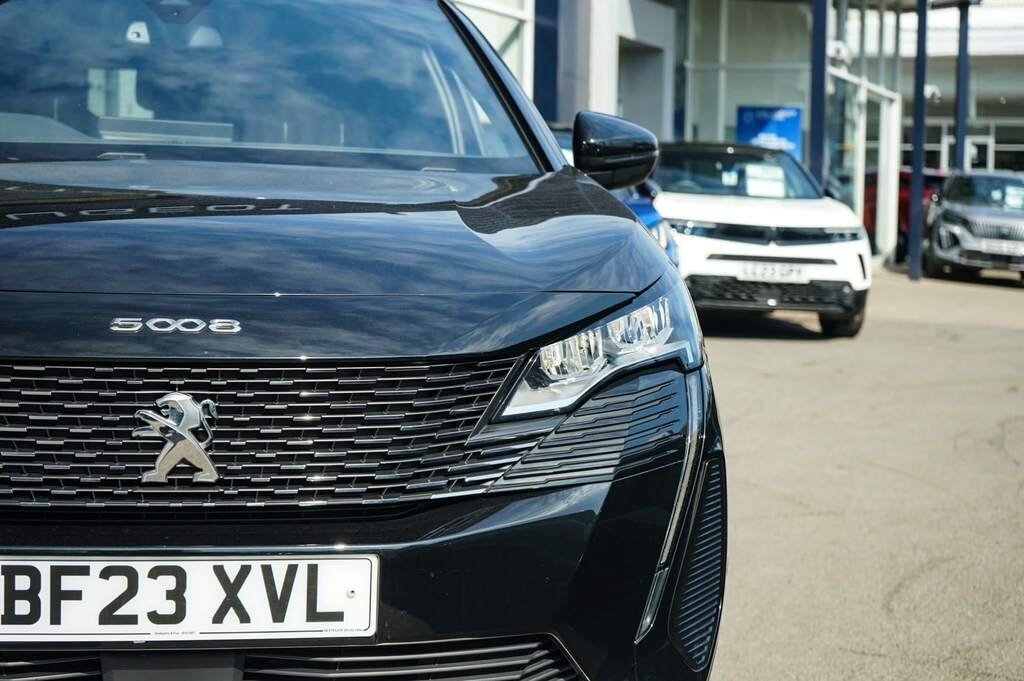Peugeot 5008 1.5 Bluehdi Allure Premium Eat8 BF23XVL Black #5