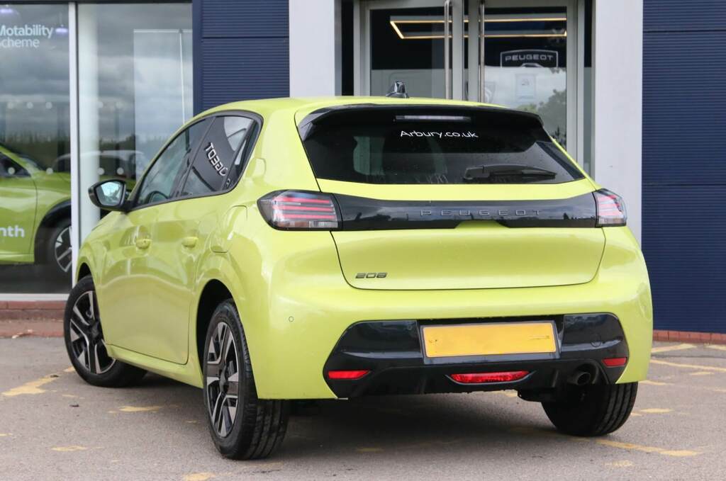 Peugeot 208 1.2L 100 Ss 6-Speed BN25VFK Yellow #4