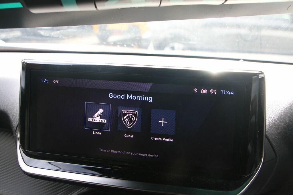 Peugeot 2008 1.2 Hybrid 136 Allure E-dsc6 KM25UOV Grey #6