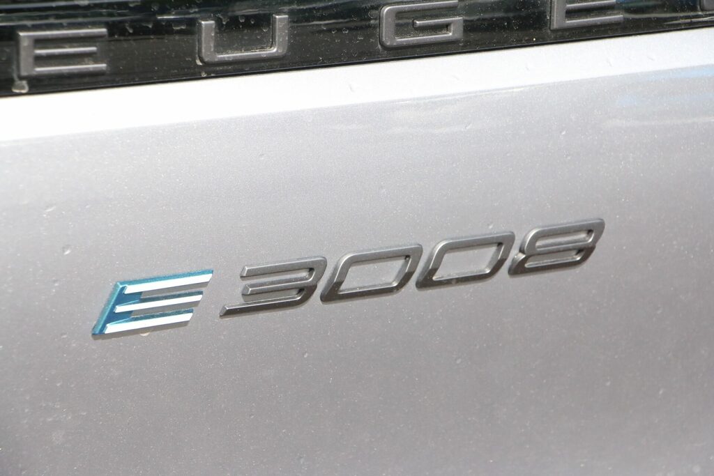 Peugeot 3008 157Kw Gt 73Kwh KS25ONZ Grey #4