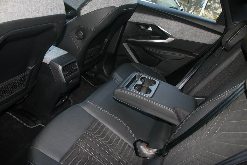 Peugeot 3008 1.2 Hybrid 136 Gt E-dsc6 KS74OYP Grey #5