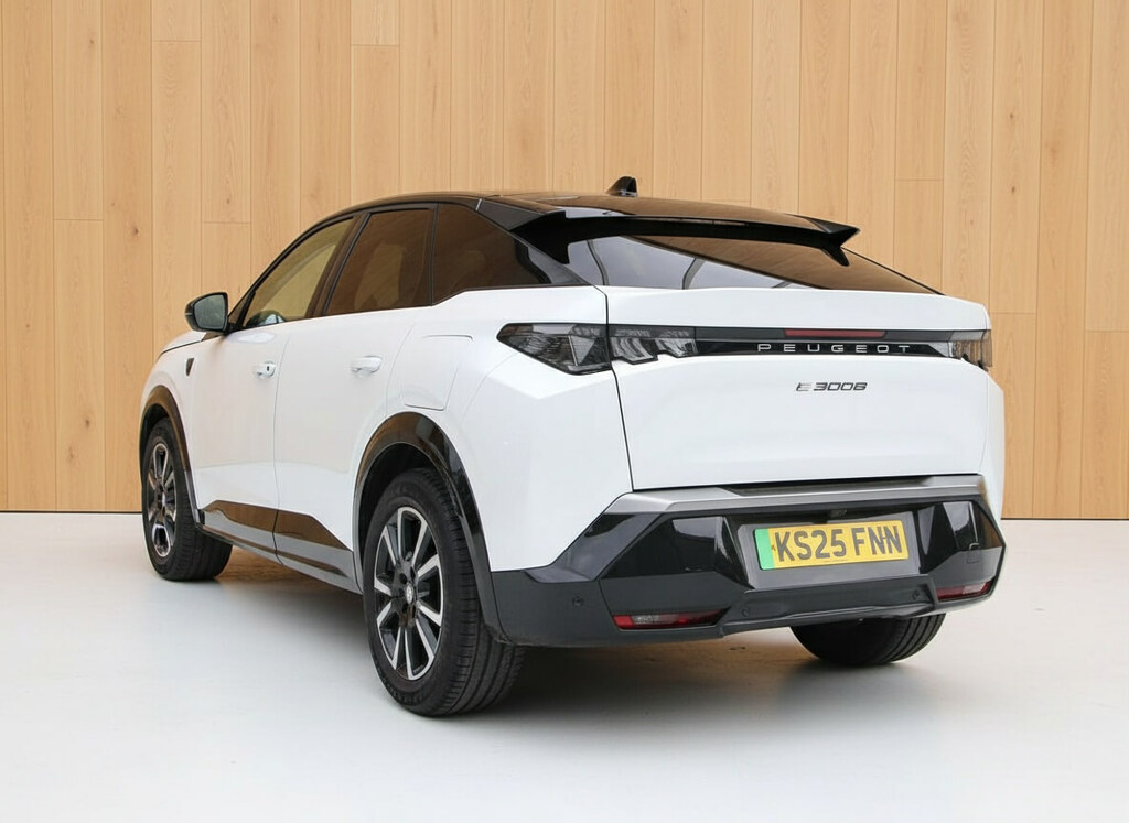 Peugeot 3008 157Kw Gt 73Kwh KS25FNN White #2