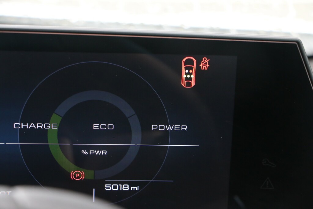 Peugeot 3008 157Kw Gt 73Kwh KS25NNX White #4