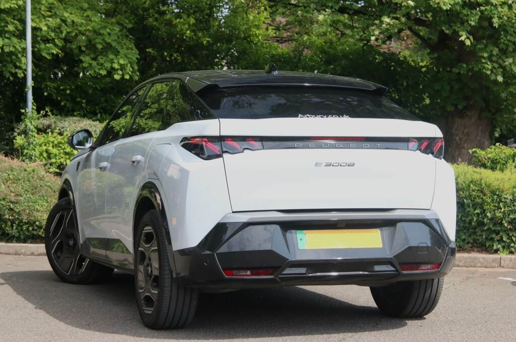 Peugeot 3008 157Kw Gt 73Kwh KS25NNX White #2