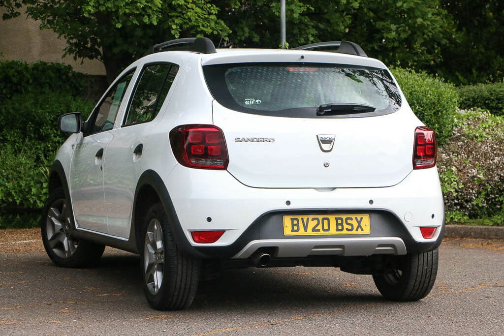 Dacia Sandero Stepway 0.9 Tce Comfort BV20BSX White #2