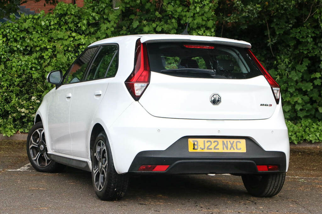 MG MG3 1.5 Vti-tech Excite BJ22NXC White #2
