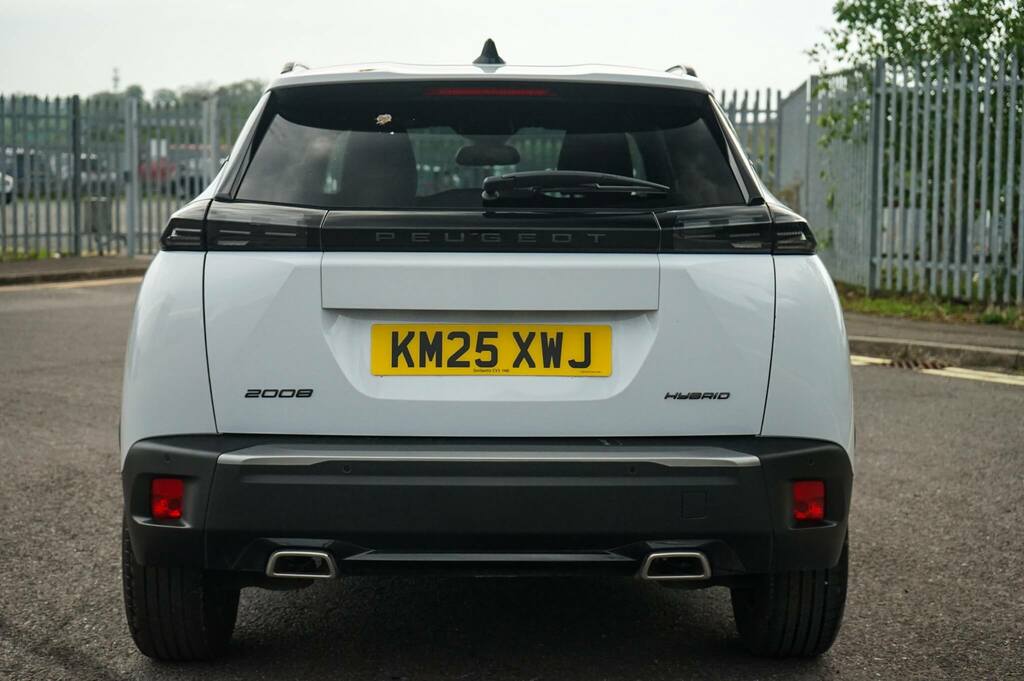 Peugeot 2008 1.2 Hybrid 136 Allure E-dsc6 KM25XWJ White #4