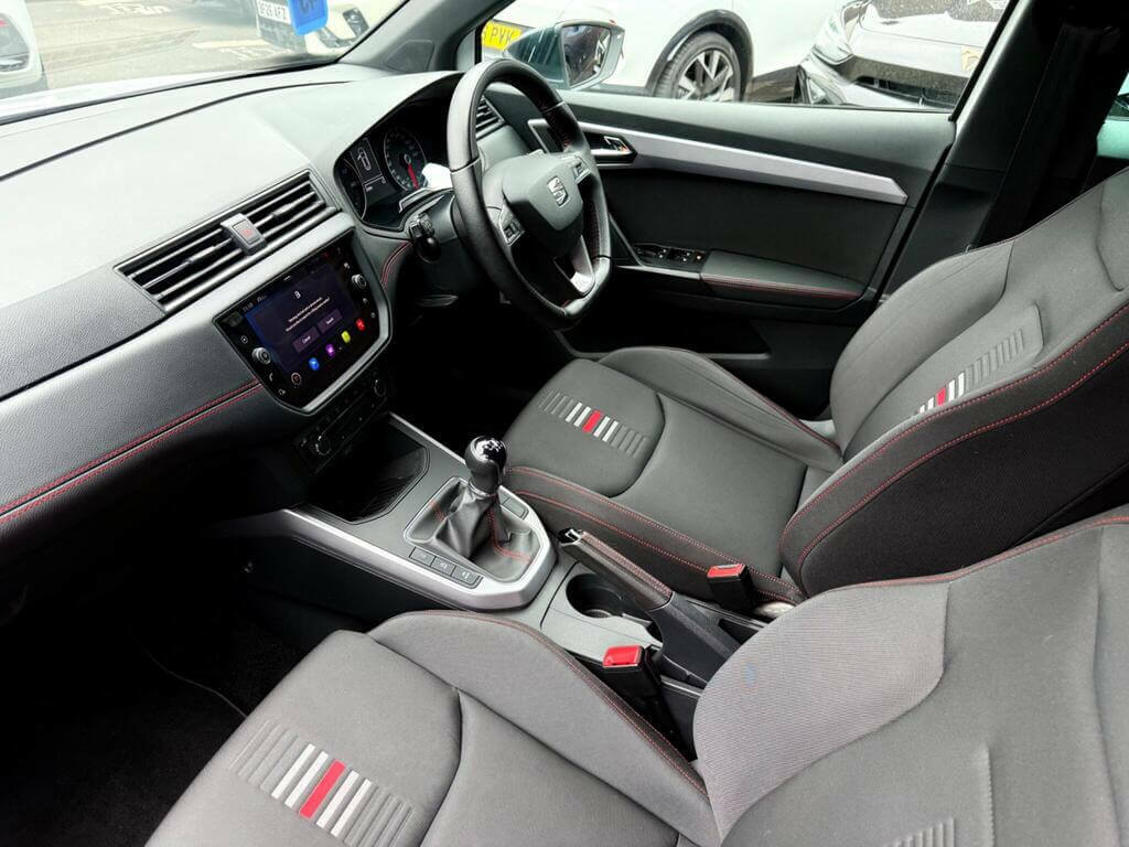 Seat Arona Arona Fr 1.0 Tsi 110 6-Speed ST70YGL White #2