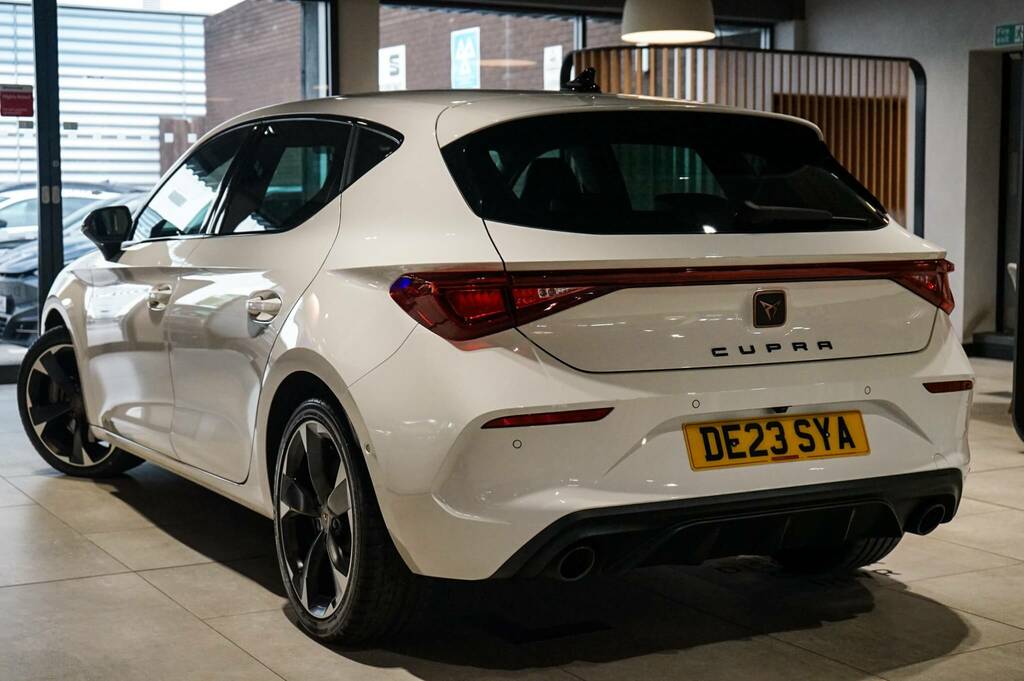 Cupra Leon 2.0 Tsi Vz1 Dsg White #3