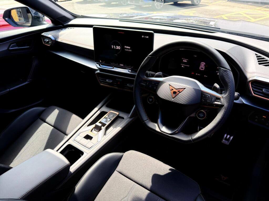 Cupra Formentor 1.5 Ehybrid 204 V1 Dsg DF75YVH Purple #5