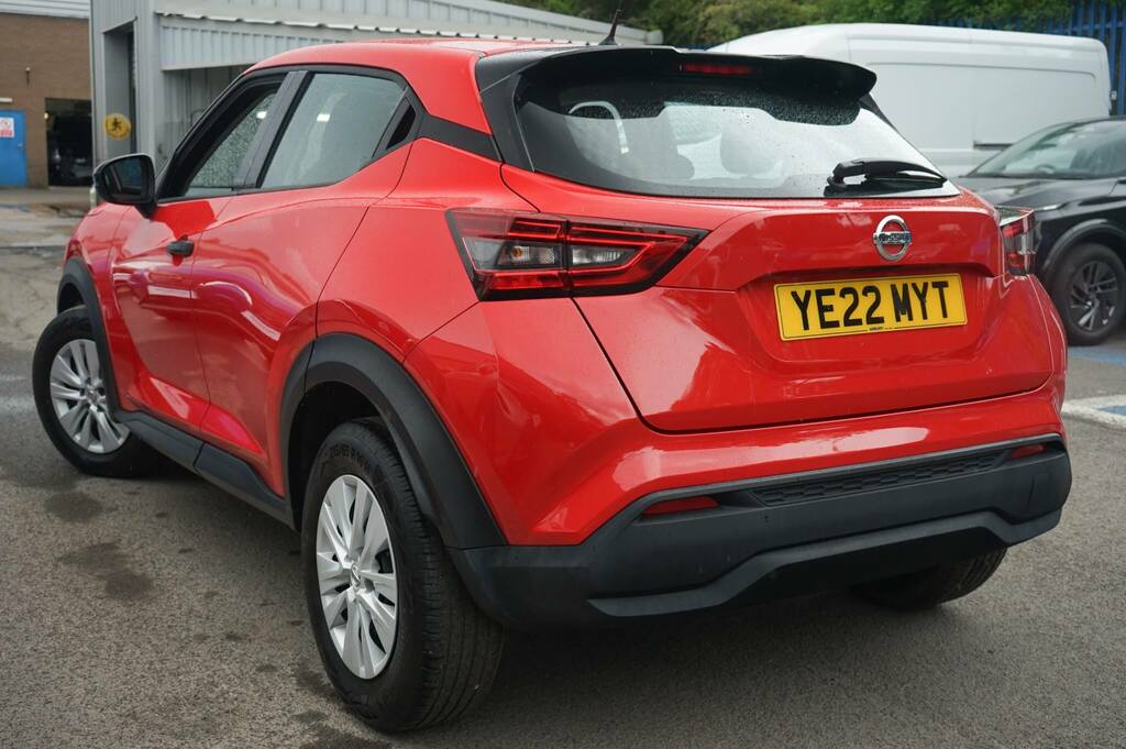 Nissan Juke 1.0 Dig-t 114 Visia YE22MYT Red #3
