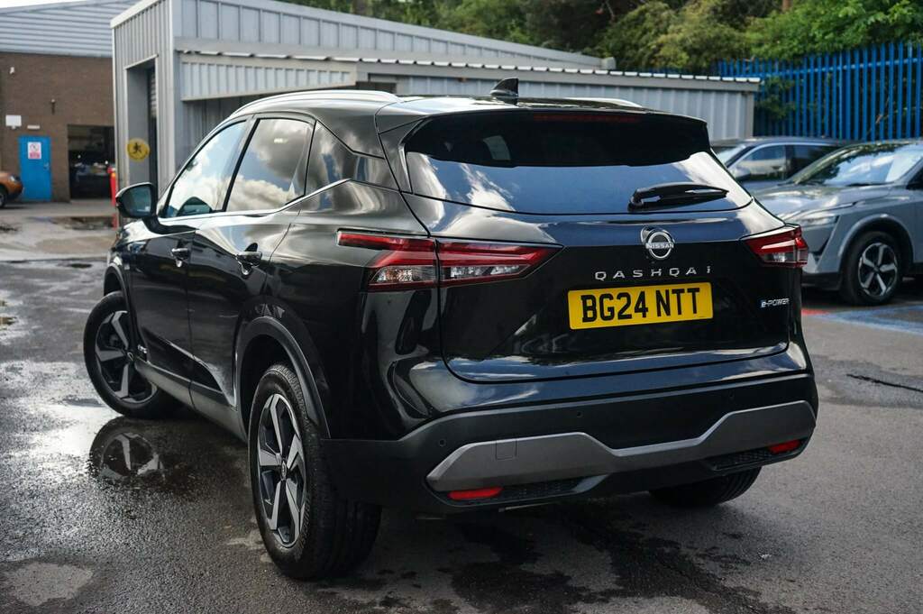 Nissan Qashqai 1.5 E-power N-connecta BG24NTT Black #3