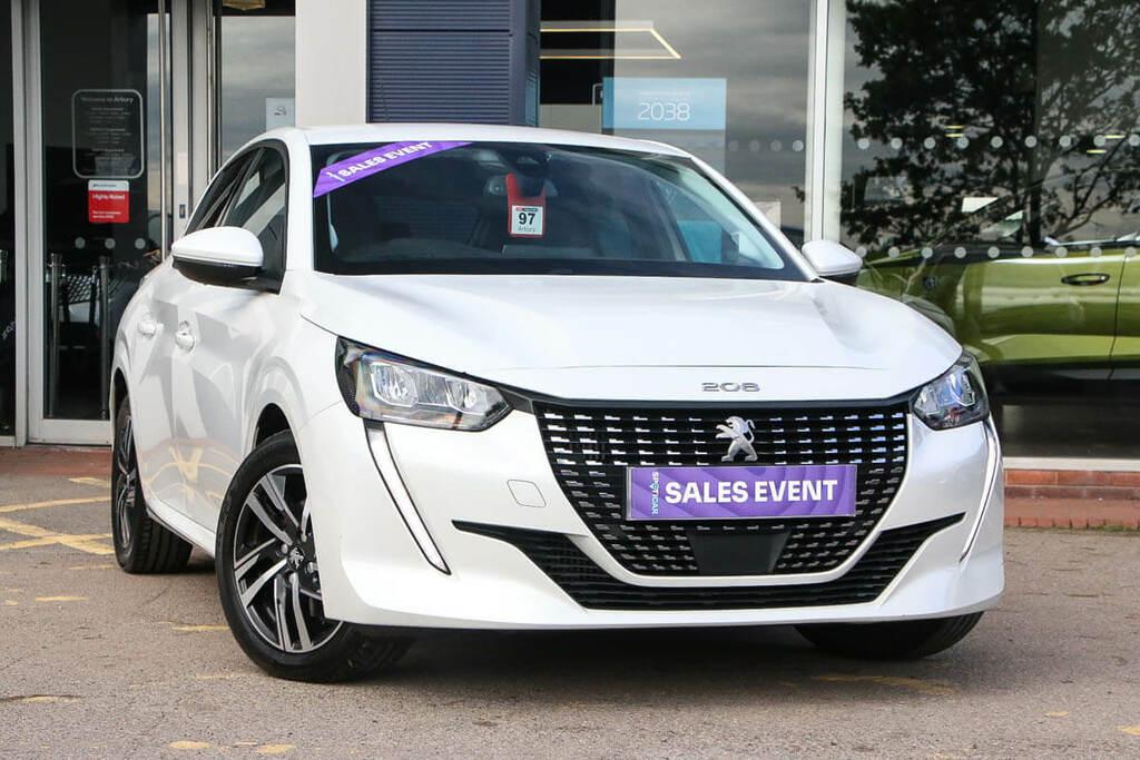Peugeot 208 1.2 Puretech 100 Allure Premium White