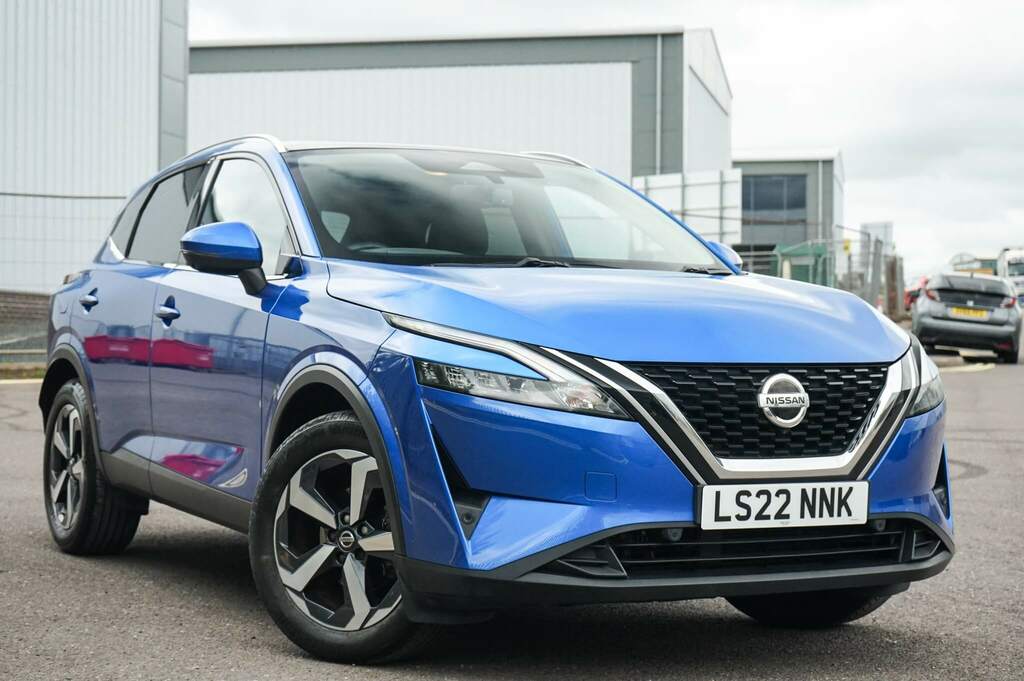 Nissan Qashqai 1.3 Dig-t Mh 158 N-connecta Xtronic Blue