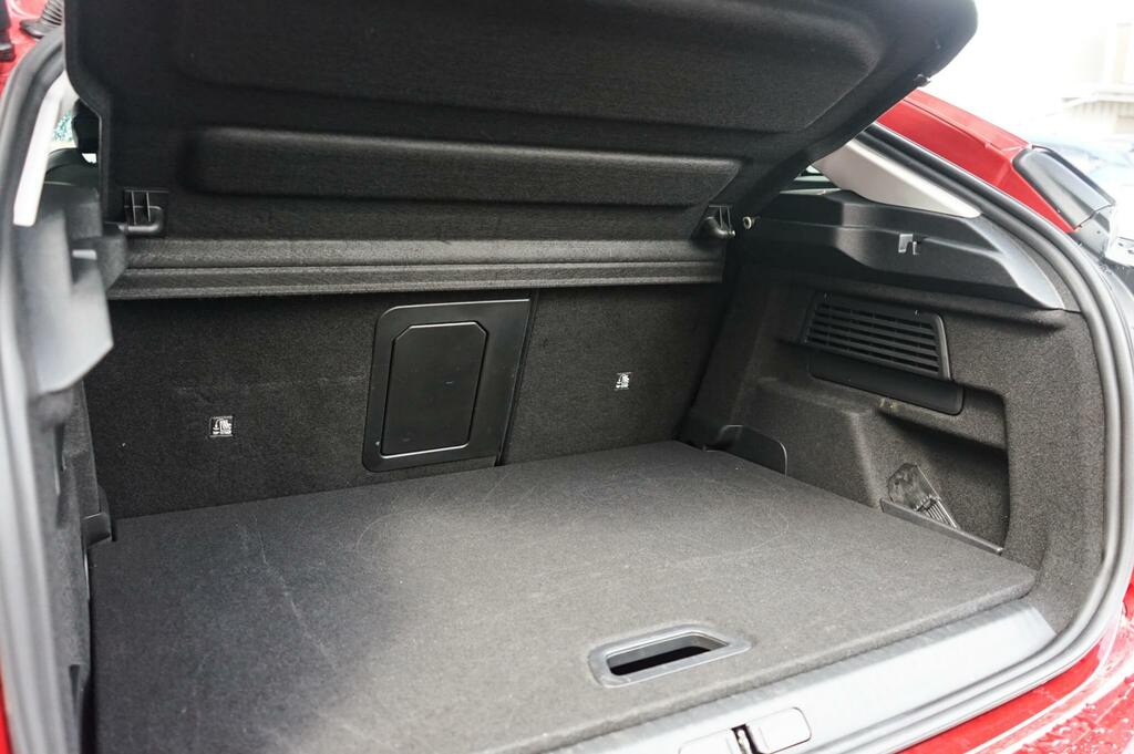 Citroen C4 1.2 Puretech 130 Shine Plus FP23POH Red #6