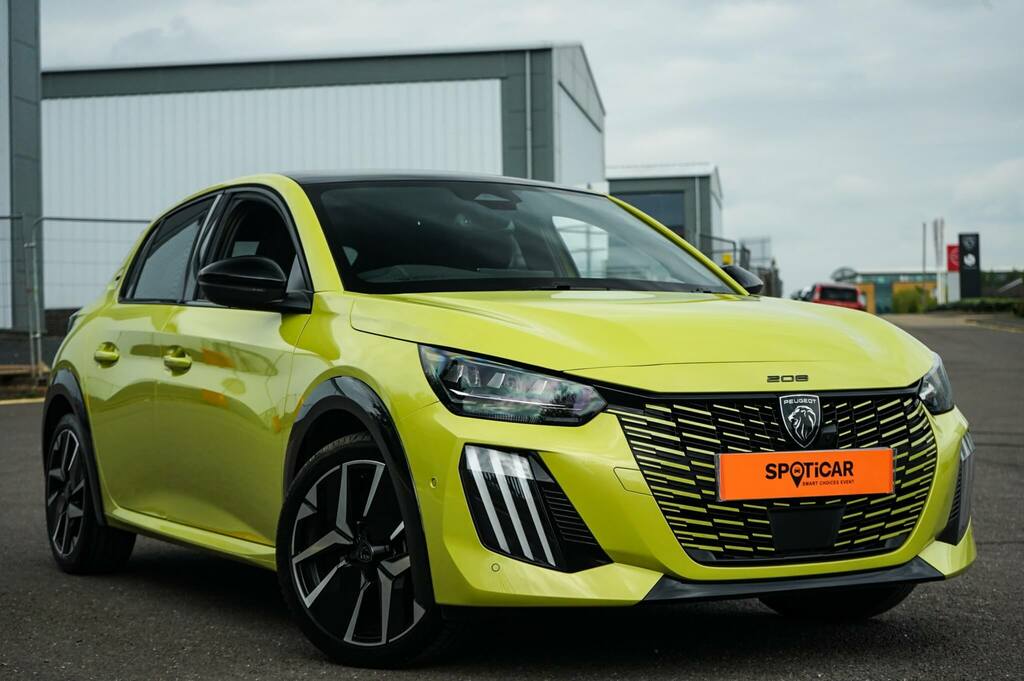 Peugeot 208 1.2 Hybrid 145 Gt Premium E-dsc6 Yellow