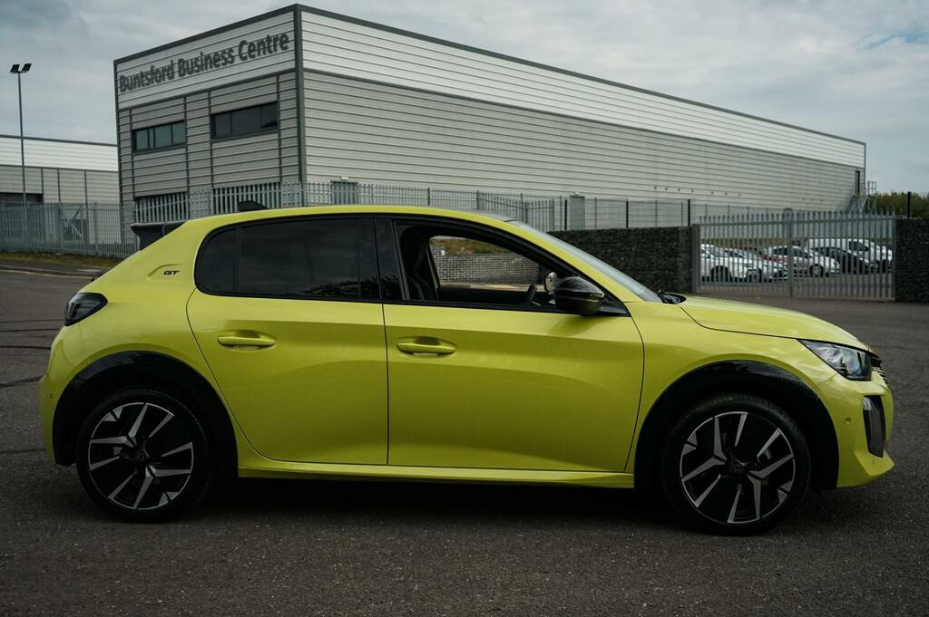 Peugeot 208 1.2 Hybrid 145 Gt Premium E-dsc6 DN75TFV Yellow #6