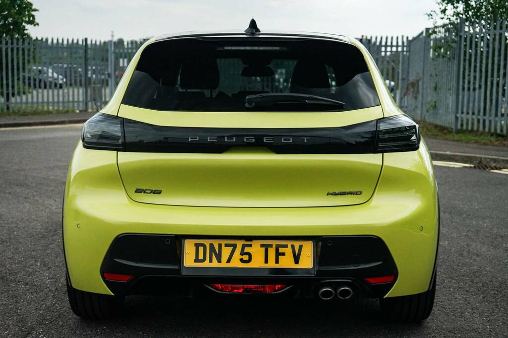 Peugeot 208 1.2 Hybrid 145 Gt Premium E-dsc6 DN75TFV Yellow #4