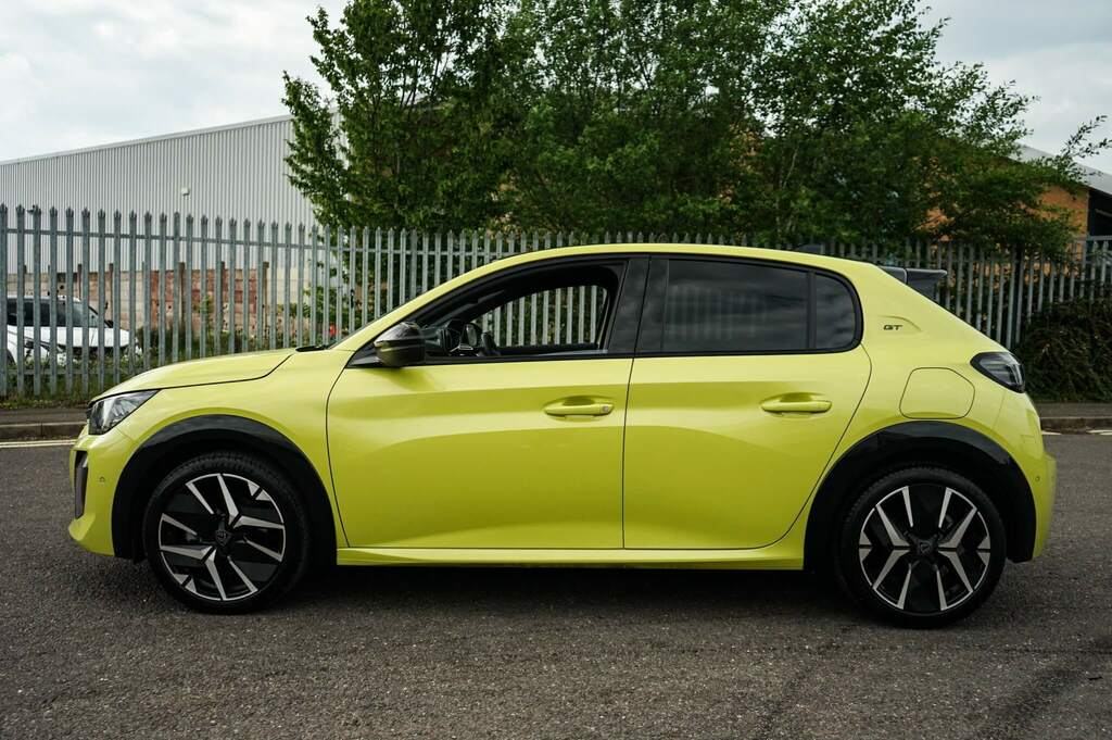 Peugeot 208 1.2 Hybrid 145 Gt Premium E-dsc6 DN75TFV Yellow #5