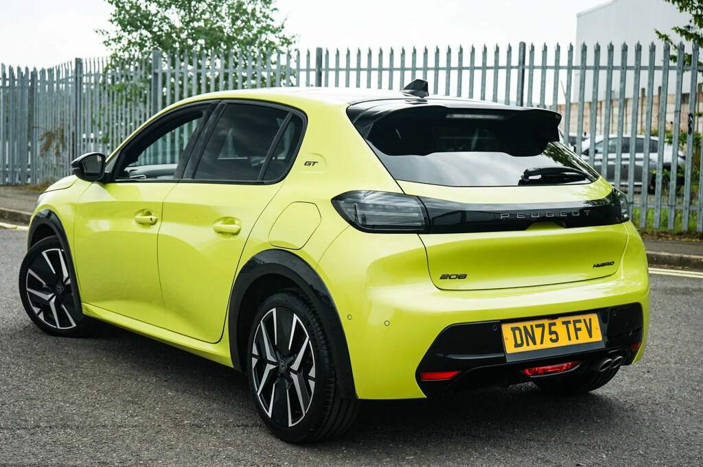 Peugeot 208 1.2 Hybrid 145 Gt Premium E-dsc6 DN75TFV Yellow #2